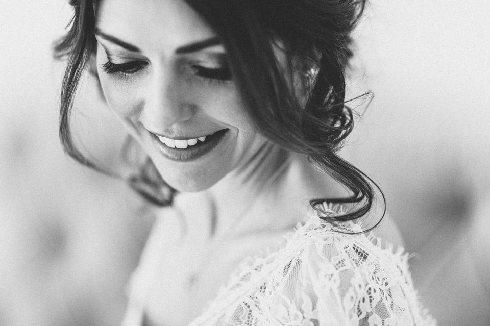 winterhochzeit-am-chiemsee-gettingready-braut
